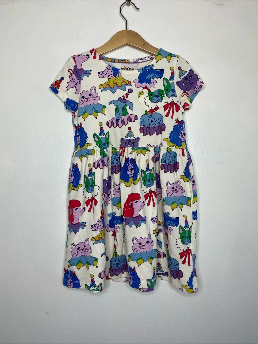 Mini Boden Celebration Dogs and cats Jersey dress Size 7-8